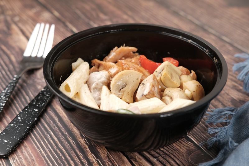 Rigatoni pasta catering tray